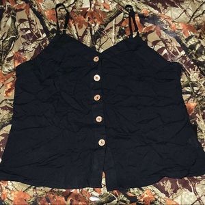 2/$15 🖤 BRAND NEW ✨ Black button  tank